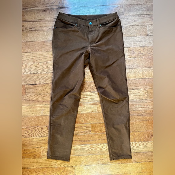 Lululemon ABC Slim Utilitech - Picture 3 of 4